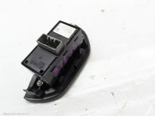d472dfbd-fe7f-4abc-a902-15d88f3a97b6.jpeg?