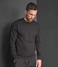 T5700%20BLK%20MODEL%201%20HERO.jpg?