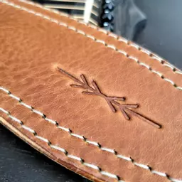 GS41 tan leather guitar strap Pinegrove 141855.jpg