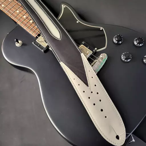 SOLD! GS70 Skyrocket Guitar Strap - black/stone - old stock