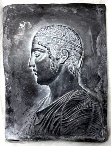 gr_121_plaque_700.jpg