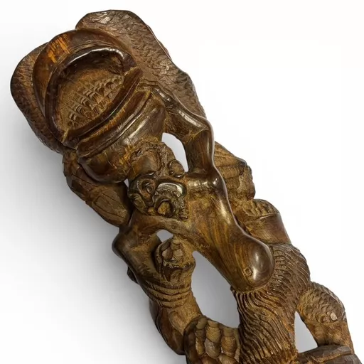 makone carving 4.jpg