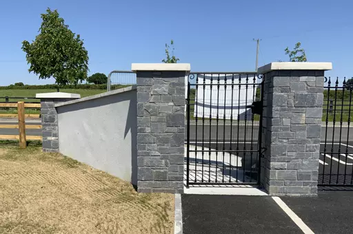 stone cladding entrance walls