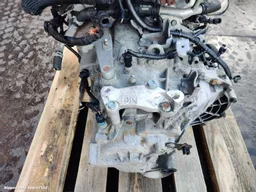 c0ecc35b-e018-40b6-8eb7-932c64e55013.jpeg?