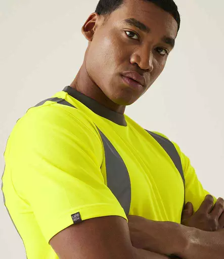 RG554%20YEL%20MODEL%203.jpg?