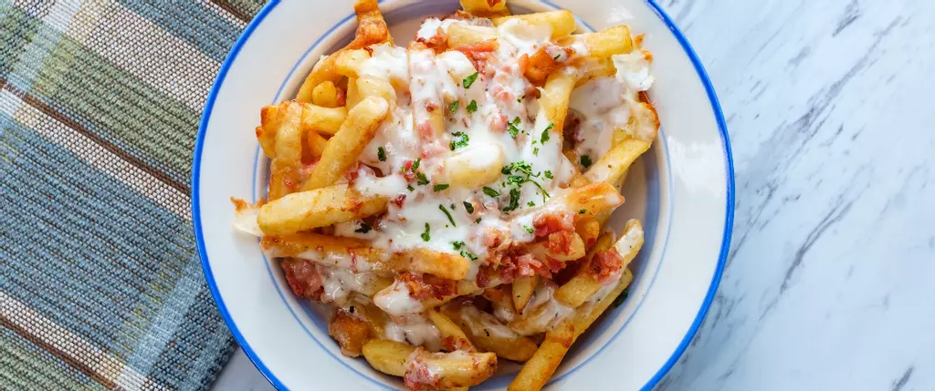 Air Fryer Cheese and Bacon Loaded Fries