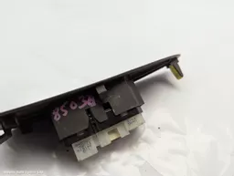 2e5fc044-382e-4236-ad82-a34b8b457ec2.jpeg?