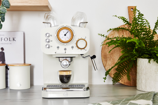 Swan White Nordic Pump Espresso Coffee Machine