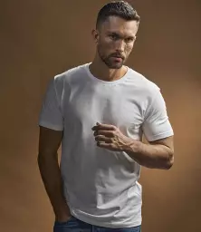 T8005%20WHI%20MODEL%201%20HERO.jpg?