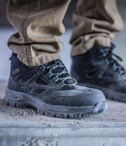 RG593%20BK_GR%20MODEL%201.jpg?