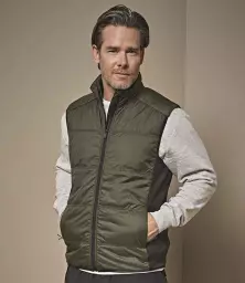 T9114%20DPG_B%20MODEL%201%20HERO.jpg?