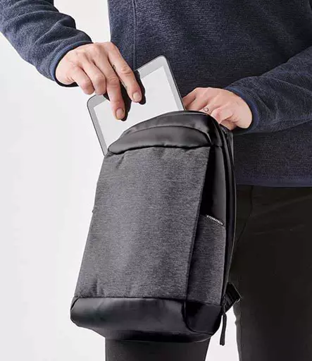 CMT4%20GP_BK%20MODEL%202.jpg?