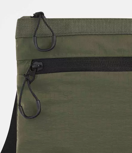 QD283%20OLI%20DETAIL%202.jpg?