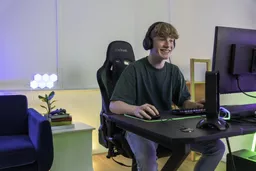 g4tm_gAHNE2DYvDvCbe88w.c-r.jpg?