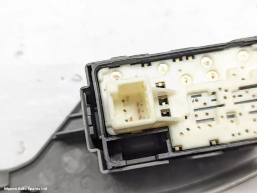 7c2f18dd-6cc5-476c-a327-2ae7f6f72206.jpeg?