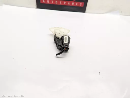 d14a4c4b-471f-46a1-ba2e-c43936b33ae6.jpeg?