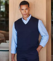 H724%20NAV%20MODEL%201%20HERO.jpg?