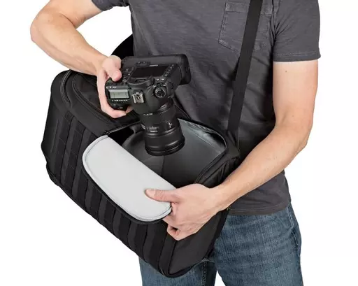 camera-backpack-protactic-bp-450-ii-aw-lp37177-side-access-rgb.jpg
