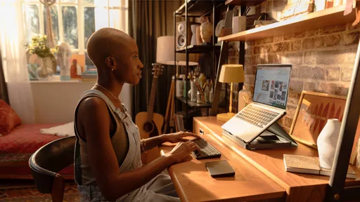 8NhPbC_s70qu2jaroy3ASw.c-r.jpg?