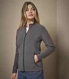 T9170%20DGY%20MODEL%201%20HERO.jpg?