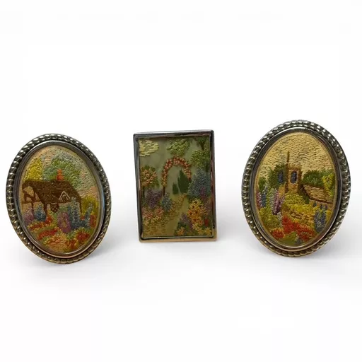 Embroidered Picture 4.jpg