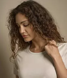 T8050%20WHI%20MODEL%202.jpg?