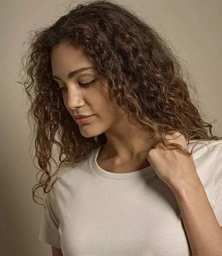 T8050%20WHI%20MODEL%202.jpg?