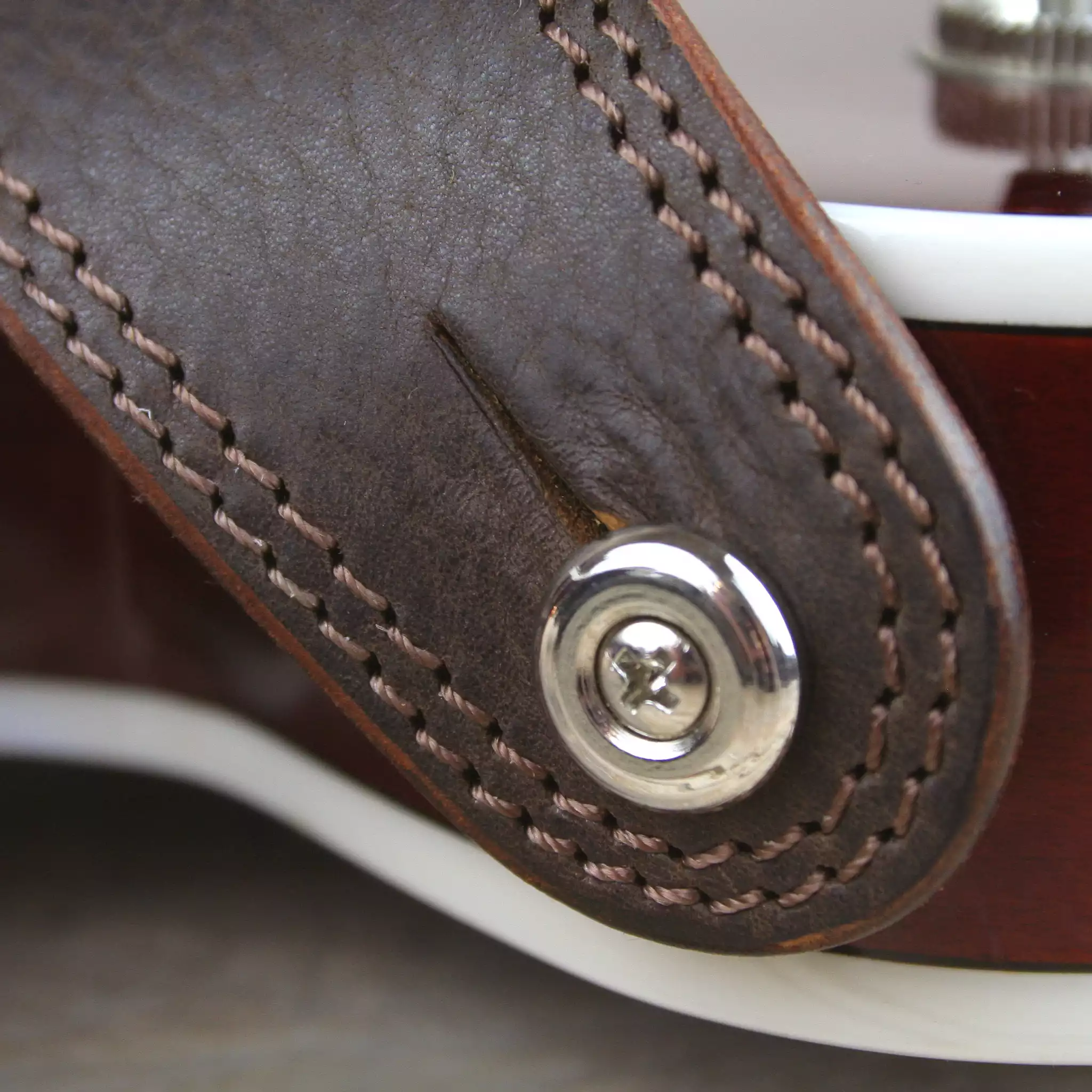 Close up on GS41 leather guitar strap by Pinegrove Leather.jpg