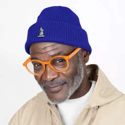 mockup-1759394651733-1-0.png?