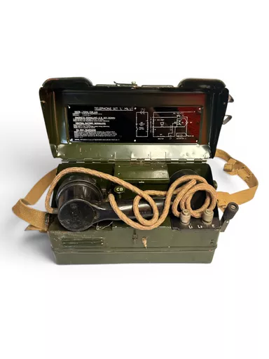 ww2 telephone 3.jpg