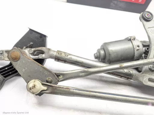 b86562e5-a319-42b5-aea3-dae4d35bd2f2.jpeg?