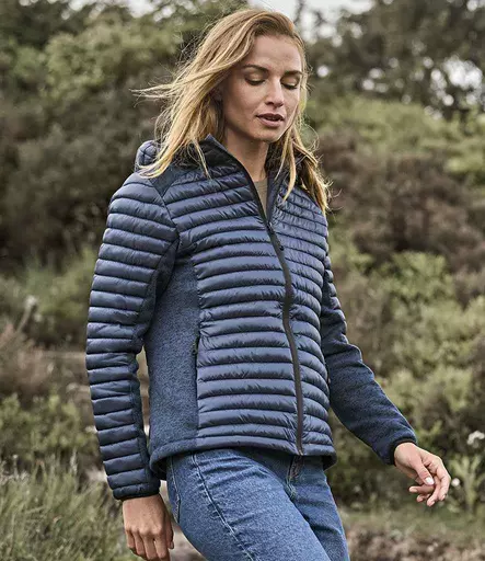 T9611%20NV_NME%20MODEL%201%20HERO.jpg?