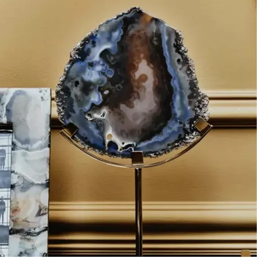 Agate Sculpture, Melita, Black/Gold