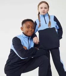 LV875%20NV_SK%20MODEL%201.jpg?