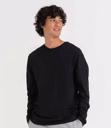 EA021%20JBK%20MODEL%201%20HERO.jpg?