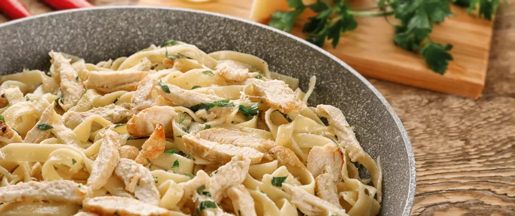 Slow Cooker Chicken Alfredo