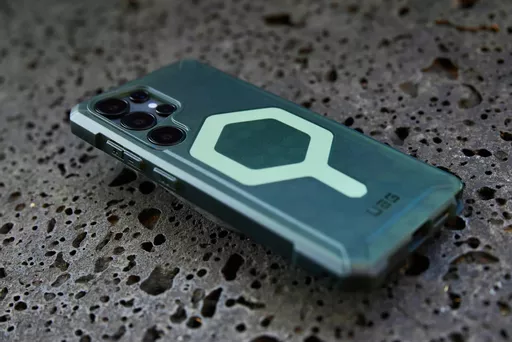 eZ1mhr2-NEW-v7VglIZIsA.c-r.jpg?