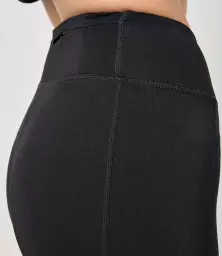 K943%20BLK%20MODEL%202.jpg?