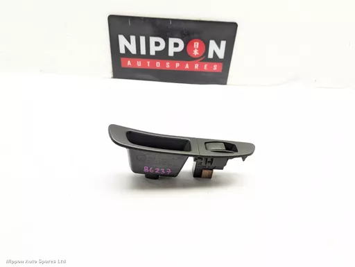 bb5e5043-3b9d-4ba4-9b02-e3e0d3e83d57.jpeg?