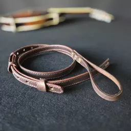 MS71T brown mandolin strap Pinegrove Leather 151439.jpg