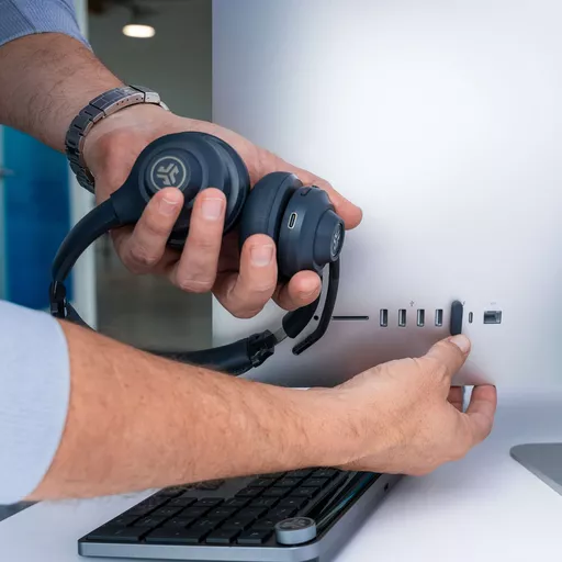 UTy3YhQgaES2icF1d4Xvtg.c-r.jpg?