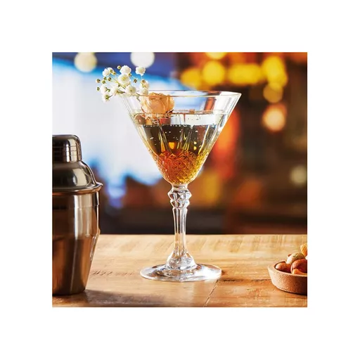 MARTINI & MARGARITAS