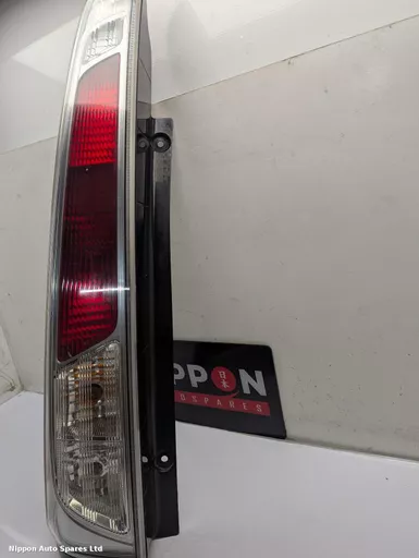 b2998a8d-d1bc-4e37-b979-accc1ee4aaa9.jpeg?