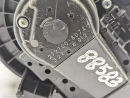 abe83ef9-b26f-4cc2-b91f-ec5267f5299f.jpeg?