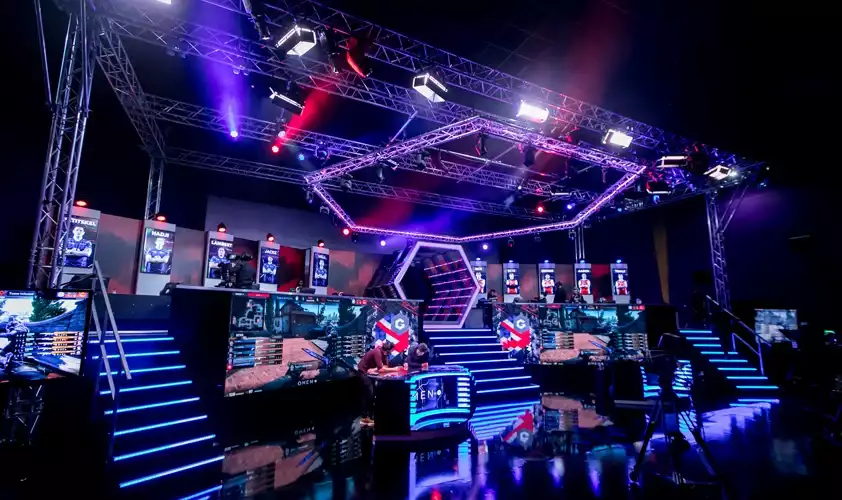 Gfinity-Elite-Series-Arena-shotPhotography15b15d-842500.webp