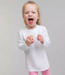 LW21T%20WHI%20MODEL%201%20HERO.jpg?