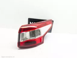 2e5c77a3-1640-4e52-a963-e051368b339a.jpeg?