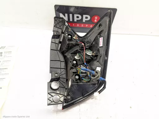 8b561bbf-470c-46ea-940e-7125c39efb16.jpeg?