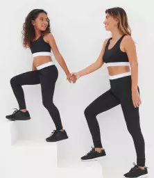 SM236%20BK_WH%20MODEL%203.jpg?