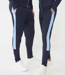 LV881%20NV_SK%20MODEL%201%20HERO.jpg?